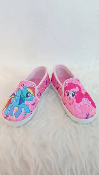 Detail Sepatu Kuda Poni Nomer 20