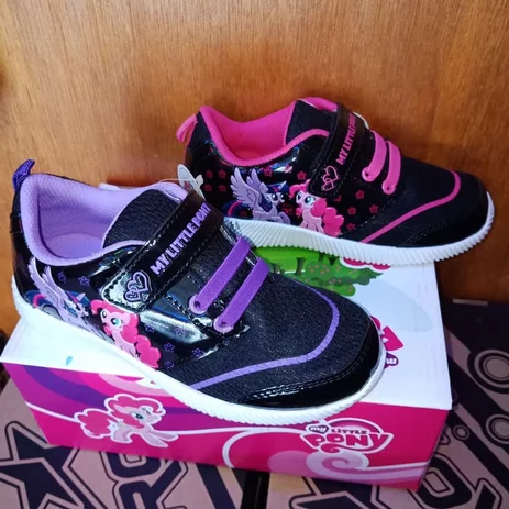 Detail Sepatu Kuda Poni Nomer 35