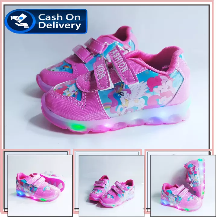 Detail Sepatu Kuda Poni Nomer 9