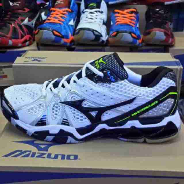 Detail Sepatu Mizuno Tornado 9 Nomer 16