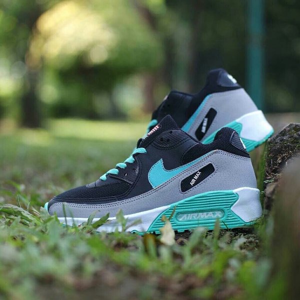 Detail Sepatu Nike Warna Hijau Tosca Nomer 26