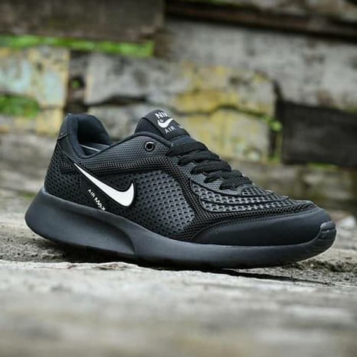 Detail Sepatu Nike Warna Hitam Polos Nomer 3