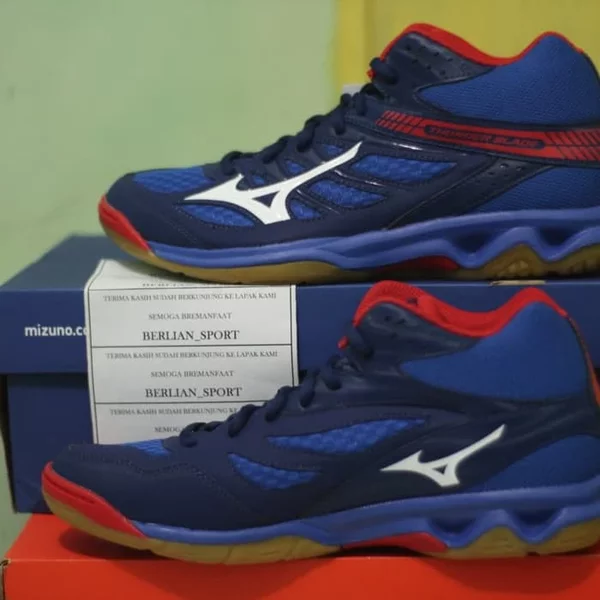 Detail Sepatu Olahraga Mizuno Nomer 30