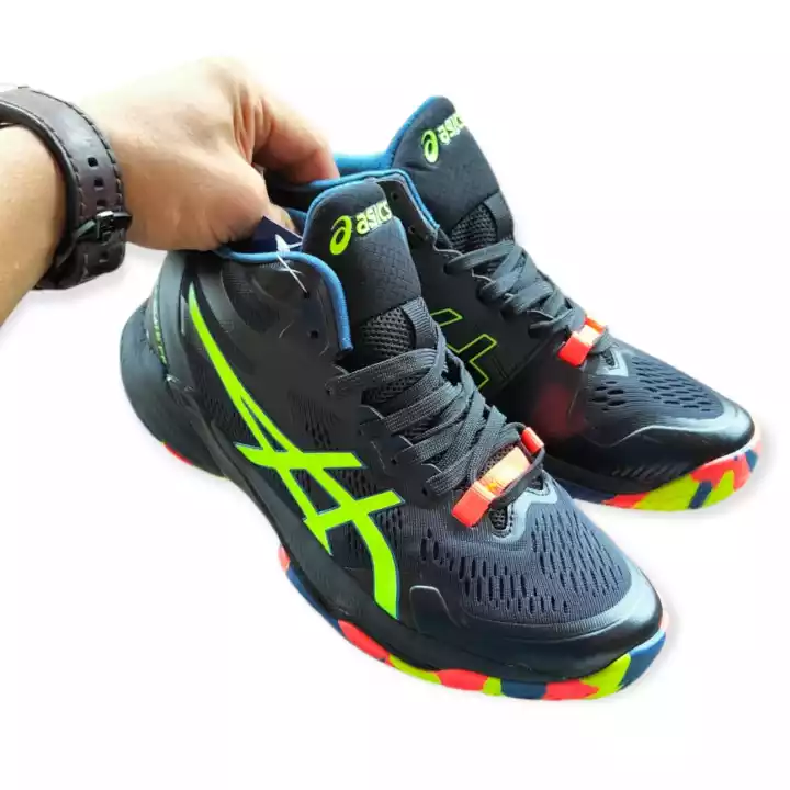 Detail Sepatu Olahraga Volly Pria Nomer 53