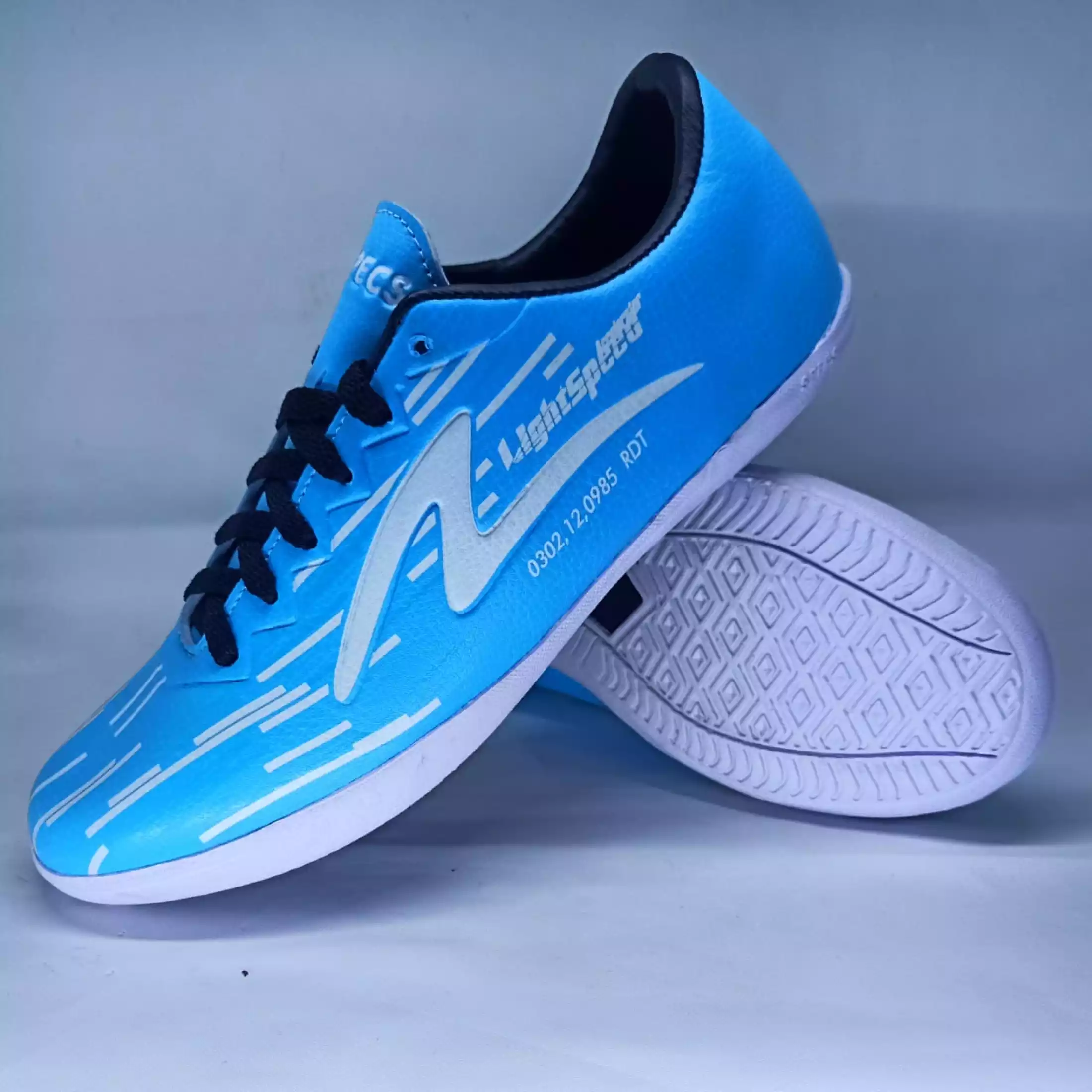 Detail Sepatu Putsal Specs Nomer 33