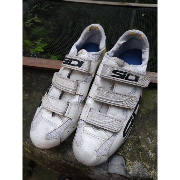 Detail Sepatu Road Bike Bekas Nomer 30