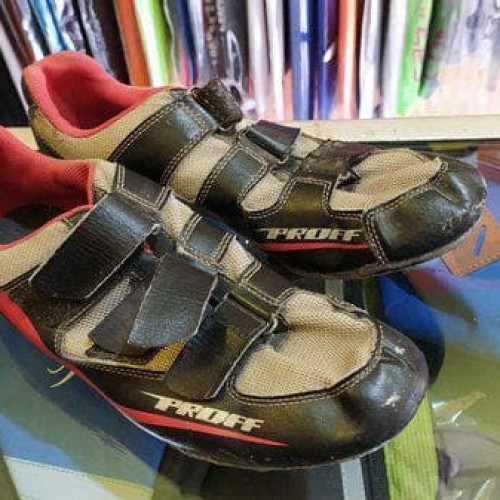 Detail Sepatu Road Bike Bekas Nomer 31