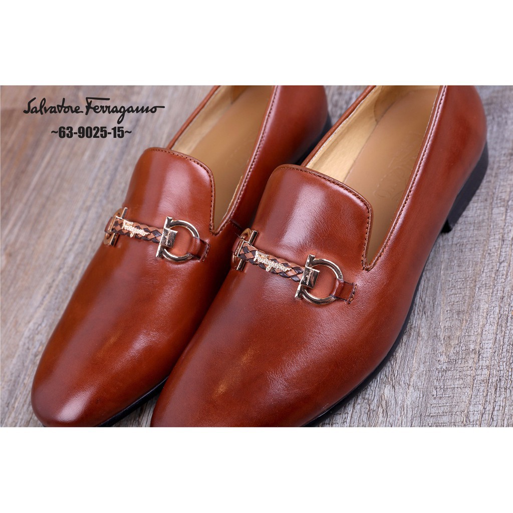 Detail Sepatu Salvatore Ferragamo Pria Nomer 33