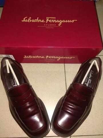 Detail Sepatu Salvatore Ferragamo Pria Nomer 35