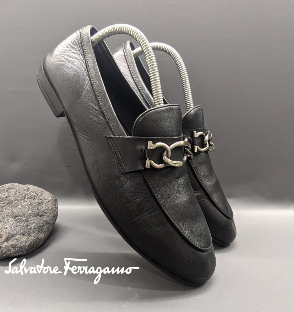 Detail Sepatu Salvatore Ferragamo Pria Nomer 41