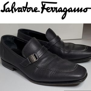 Detail Sepatu Salvatore Ferragamo Pria Nomer 48