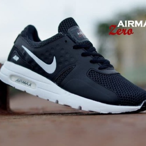 Detail Sepatu Sport Nike Air Max Pria Nomer 15