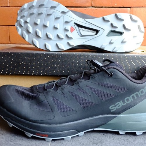 Detail Sepatu Trail Running Nomer 28