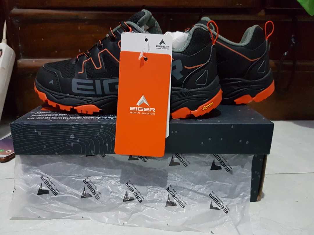 Detail Sepatu Trail Running Nomer 41