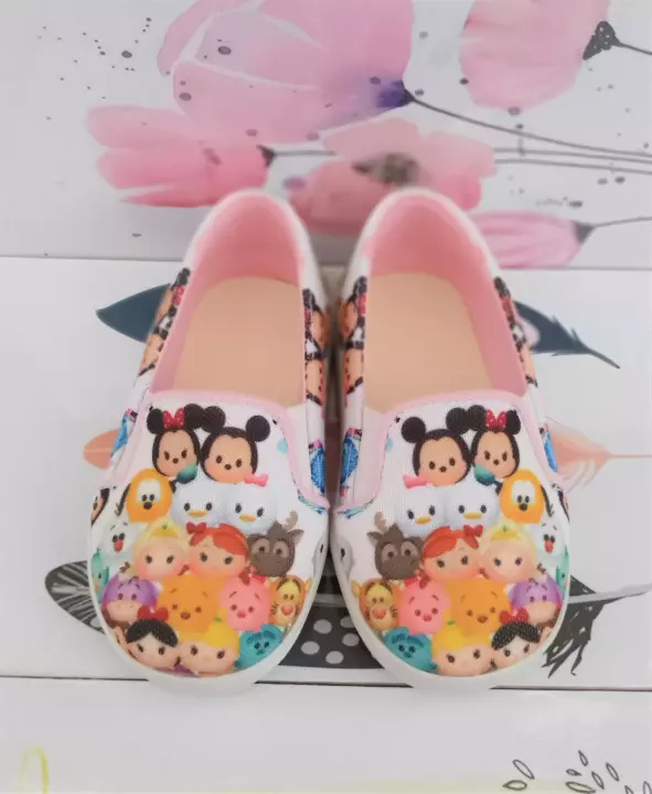 Detail Sepatu Tsum Tsum Nomer 9