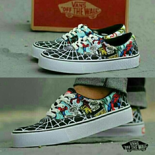 Detail Sepatu Vans Bergambar Nomer 43