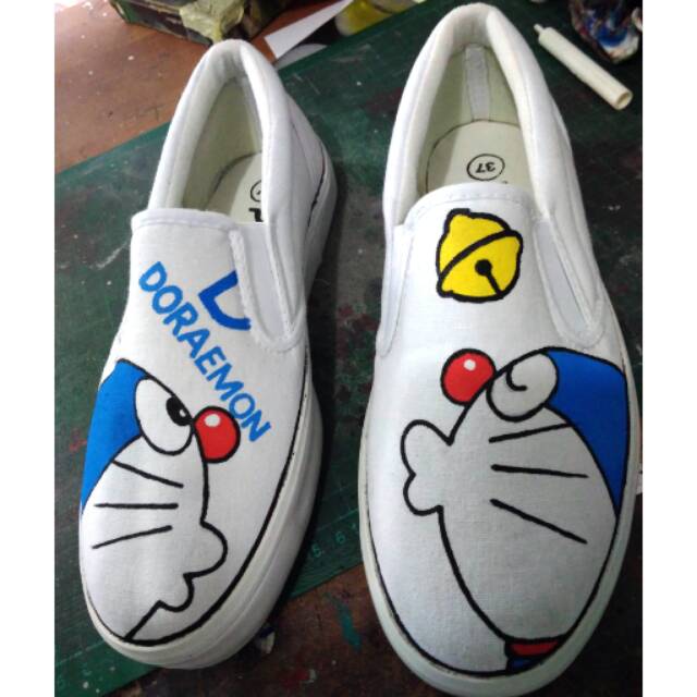 Detail Sepatu Vans Doraemon Nomer 57