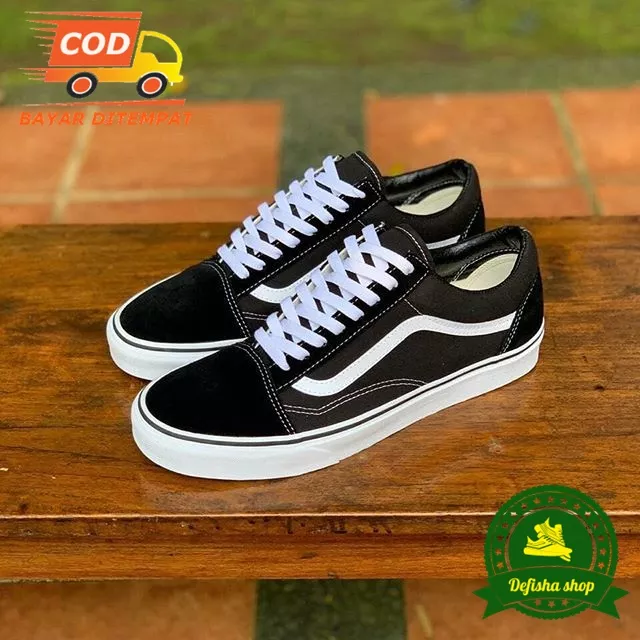 Detail Sepatu Vans Lazada Nomer 25