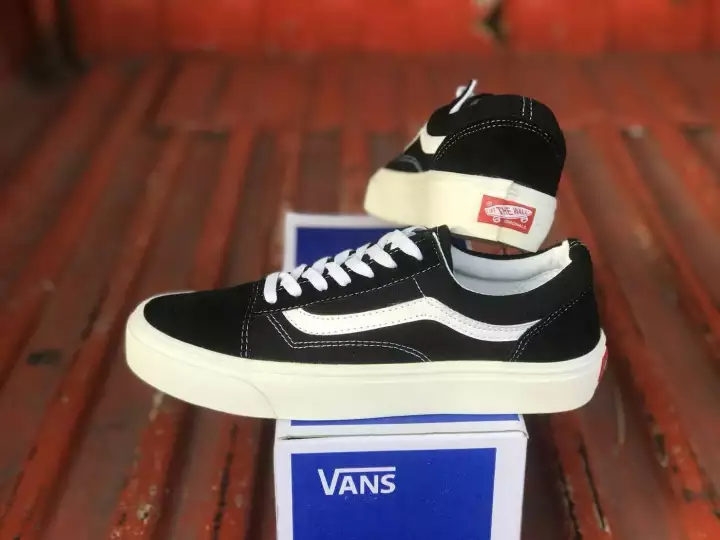 Detail Sepatu Vans Lazada Nomer 35