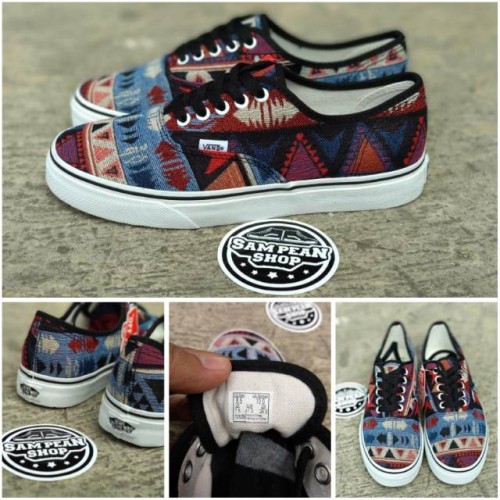 Detail Sepatu Vans Motif Batik Nomer 24