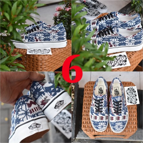 Detail Sepatu Vans Motif Batik Nomer 25