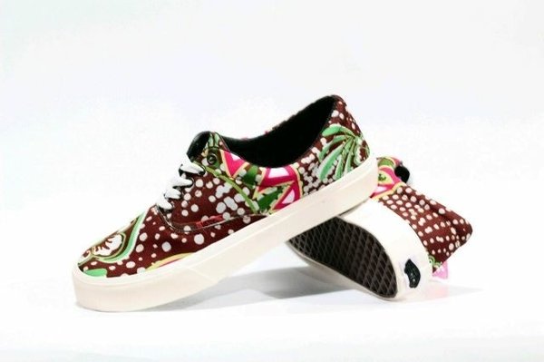 Detail Sepatu Vans Motif Batik Nomer 28