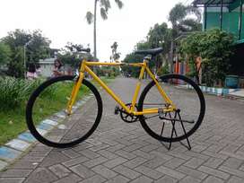 Detail Sepeda Fixie Warna Kuning Nomer 39