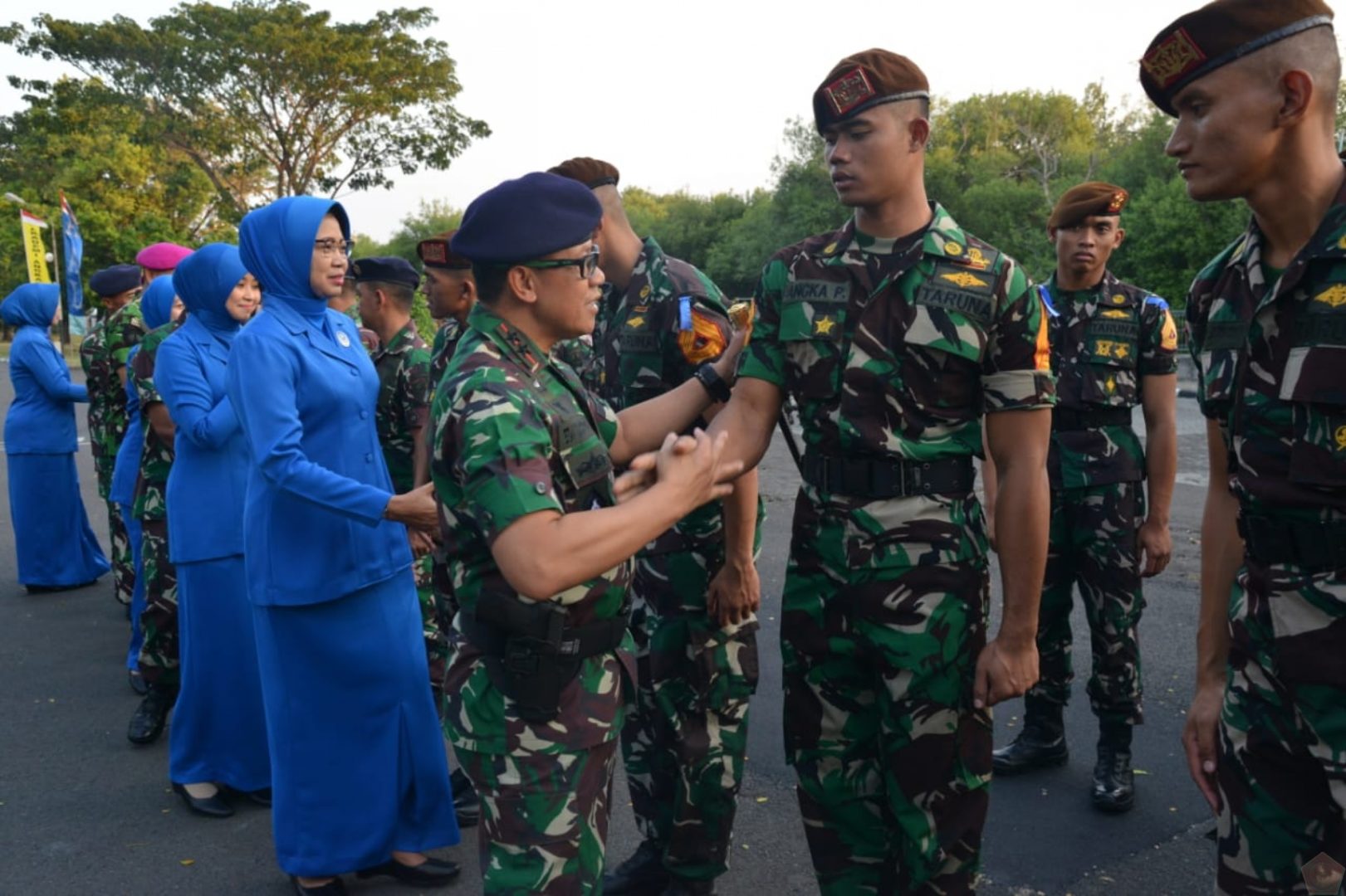 Detail Seragam Akademi Angkatan Laut Nomer 31