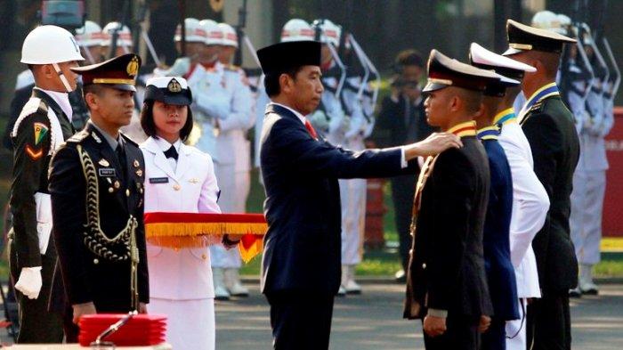 Detail Seragam Akademi Angkatan Laut Nomer 35