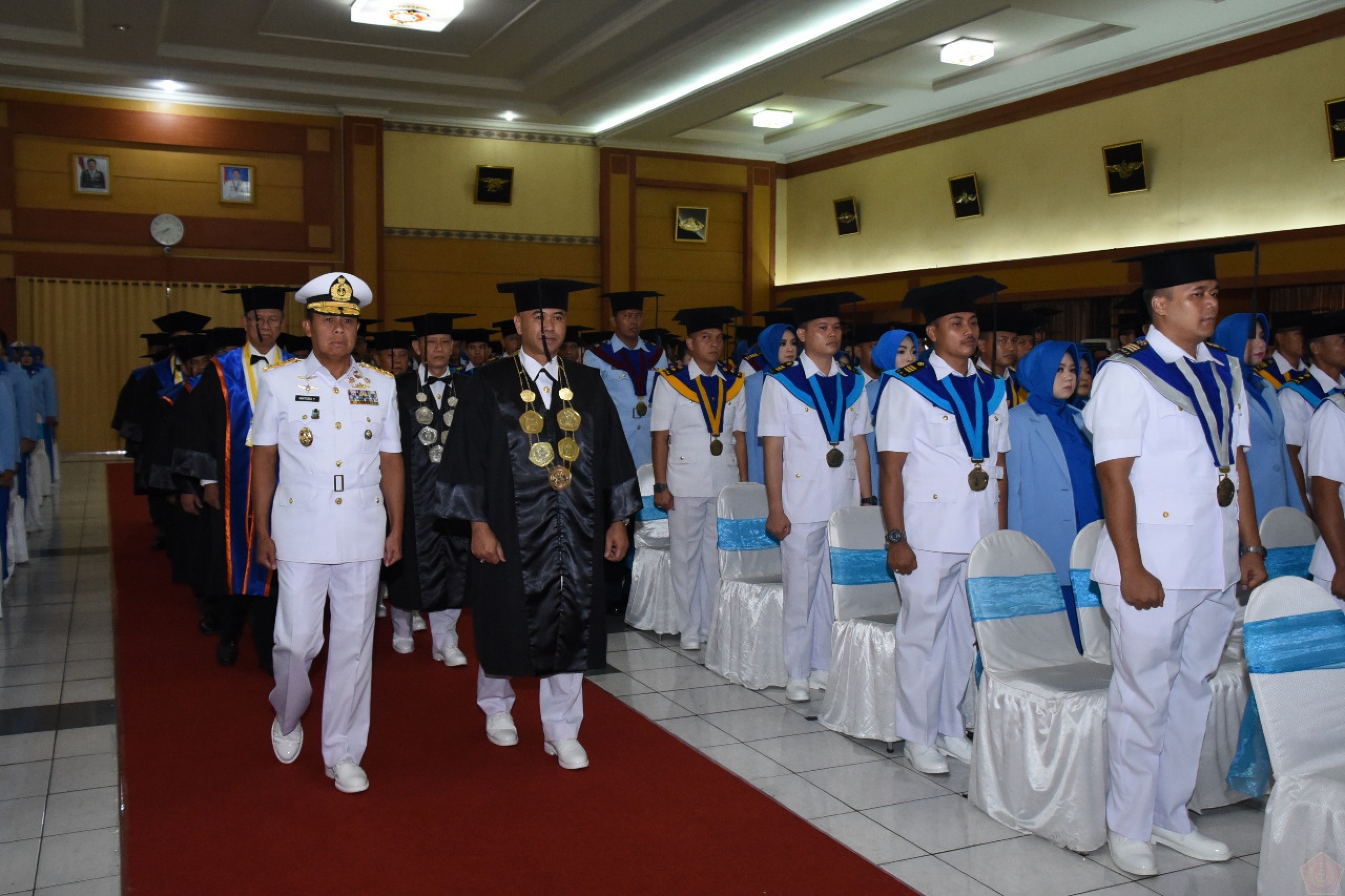 Detail Seragam Akademi Angkatan Laut Nomer 51