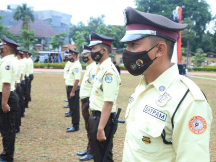 Detail Seragam Polisi India Nomer 35