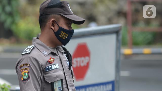 Detail Seragam Polisi India Nomer 48