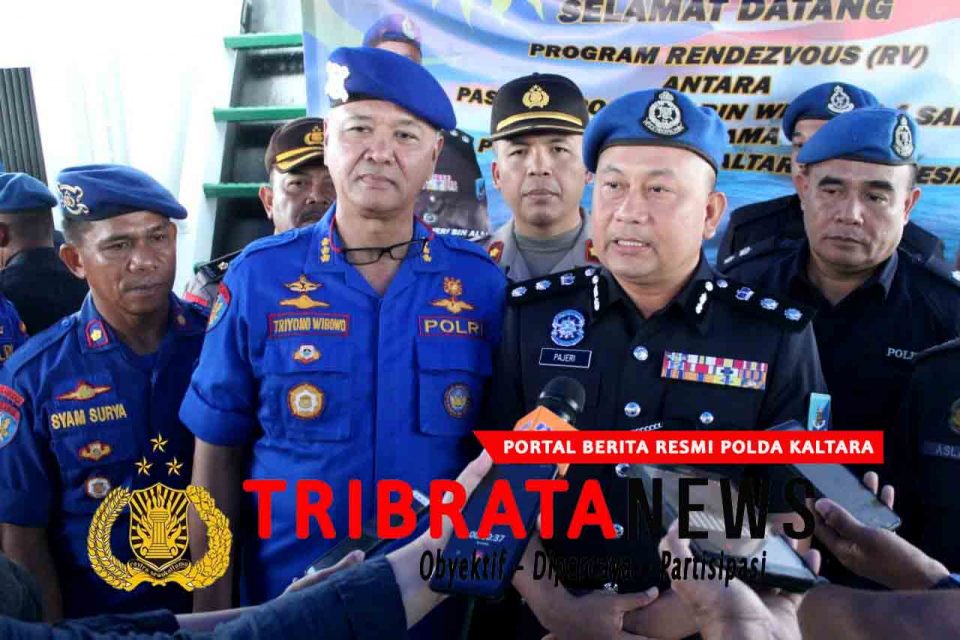 Detail Seragam Polisi Malaysia Nomer 18