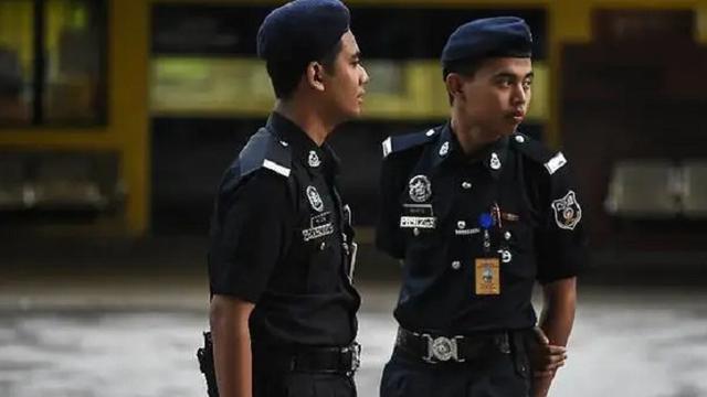 Detail Seragam Polisi Malaysia Nomer 9
