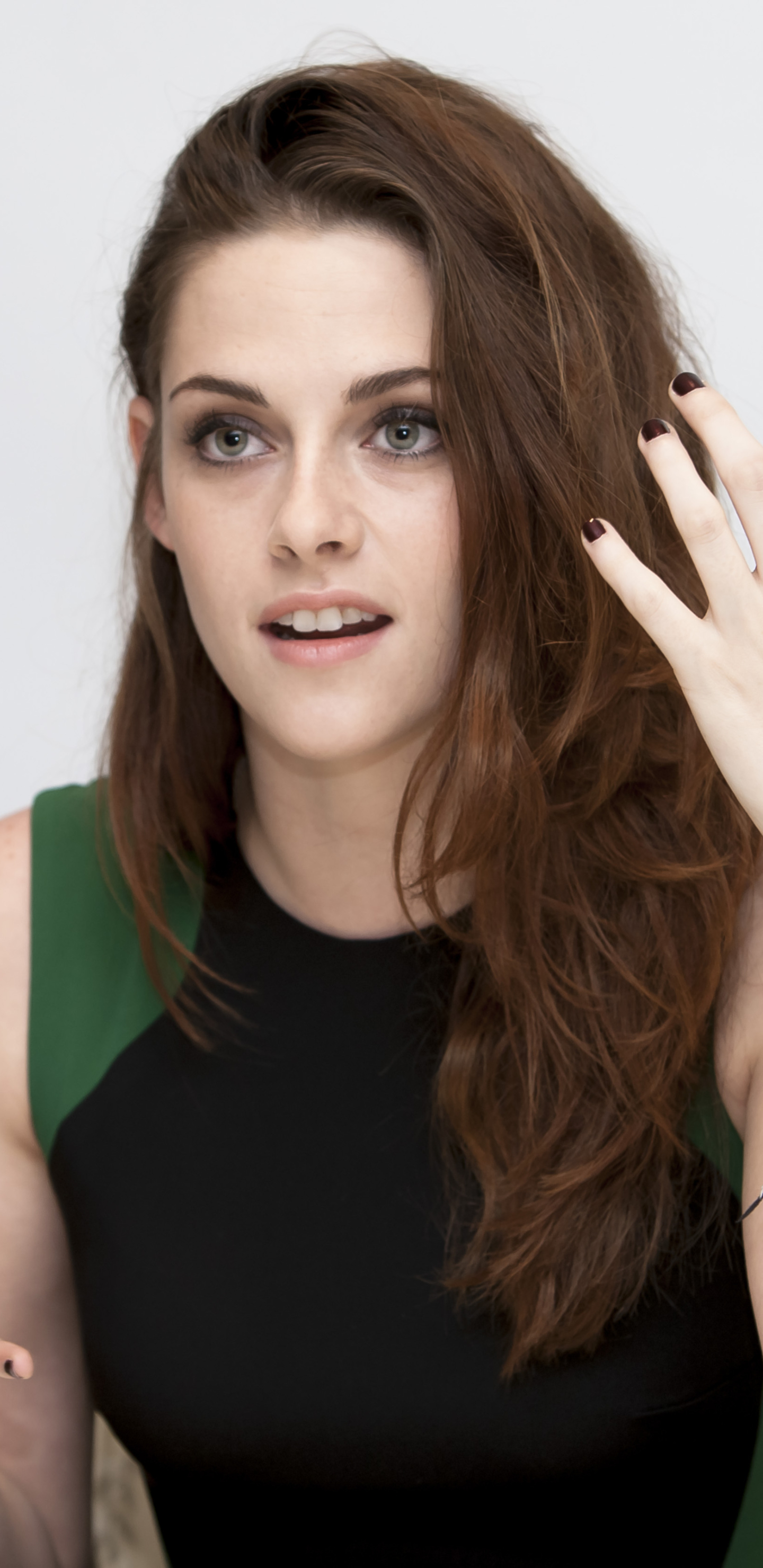 Detail Walpaper Kristen Nomer 12