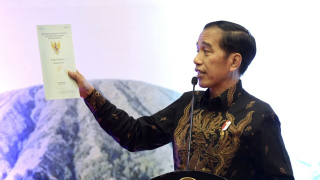 Detail Sertifikat Tanah Ada Gambar Jokowi Nomer 32