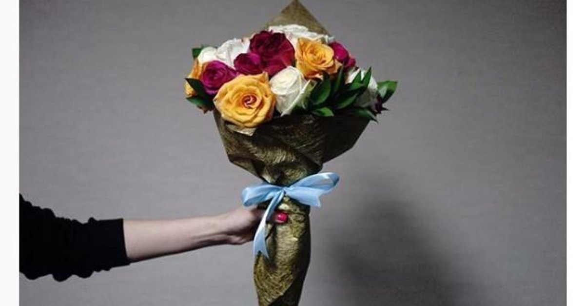Detail Setangkai Bunga Mawar Dari Pacar Nomer 25