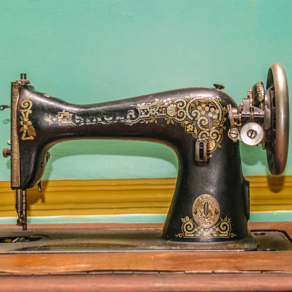 Detail Sewing Machine Image Nomer 51