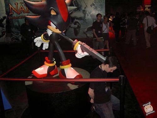 Detail Shadow The Hedgehog Gun Statue Nomer 3