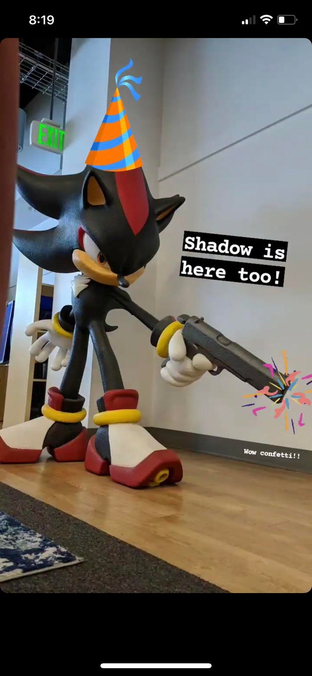 Detail Shadow The Hedgehog Gun Statue Nomer 4