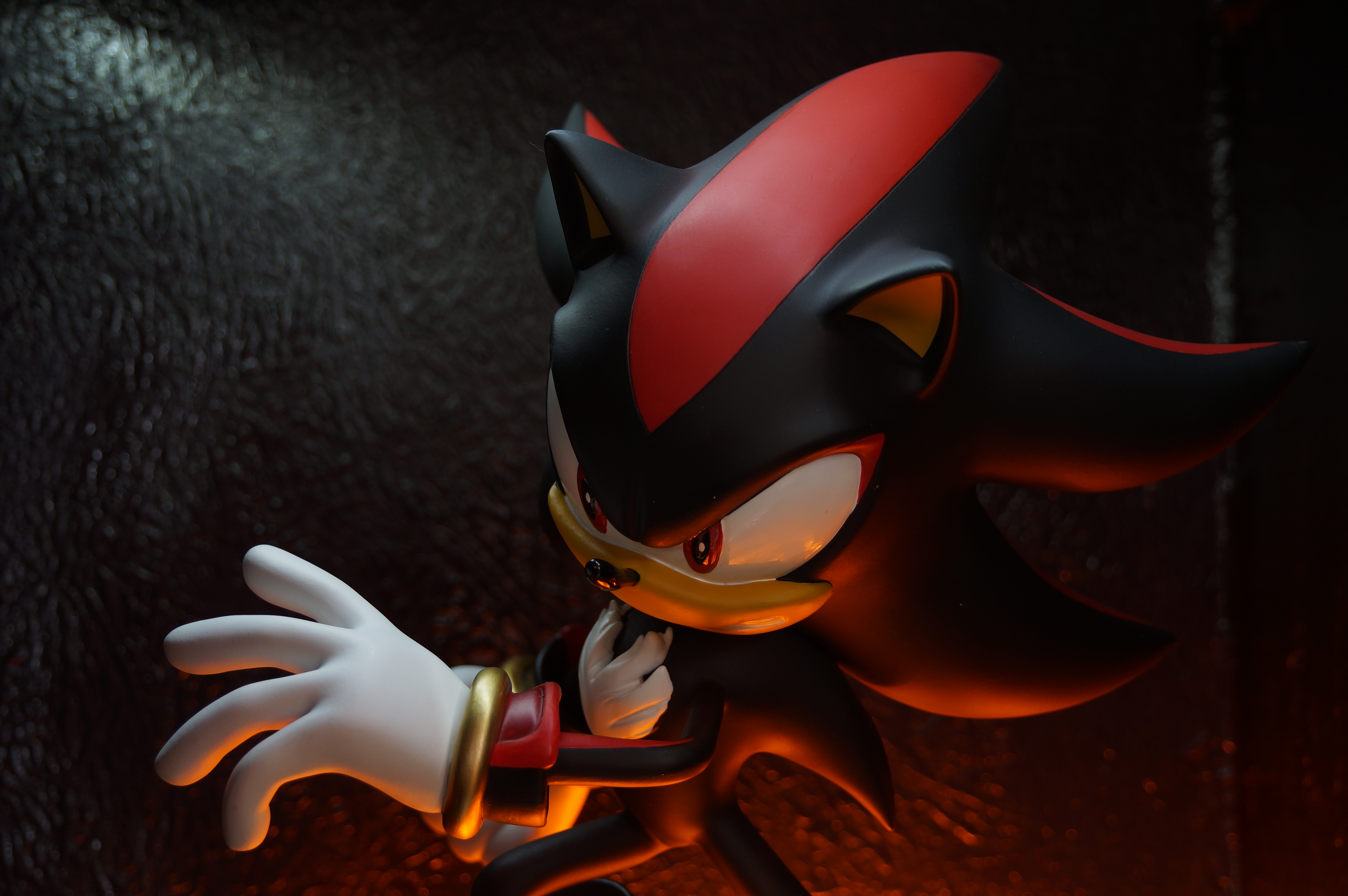 Detail Shadow The Hedgehog Gun Statue Nomer 47