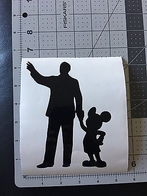 Detail Walt And Mickey Statue Silhouette Nomer 54