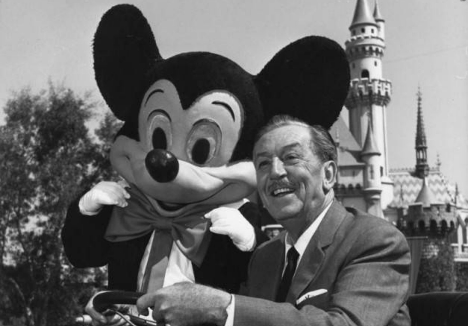 Detail Walt Disney And Mickey Mouse Pictures Nomer 7