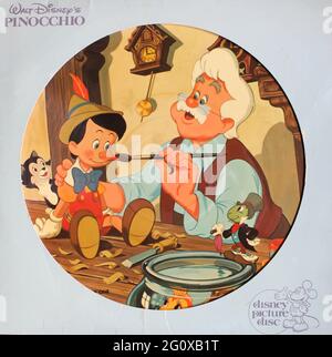 Detail Walt Disney Pinocchio Vinyl Nomer 15