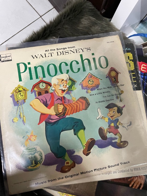 Detail Walt Disney Pinocchio Vinyl Nomer 39