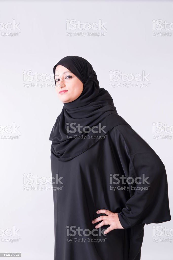 Detail Wanita Arab Berhijab Nomer 38