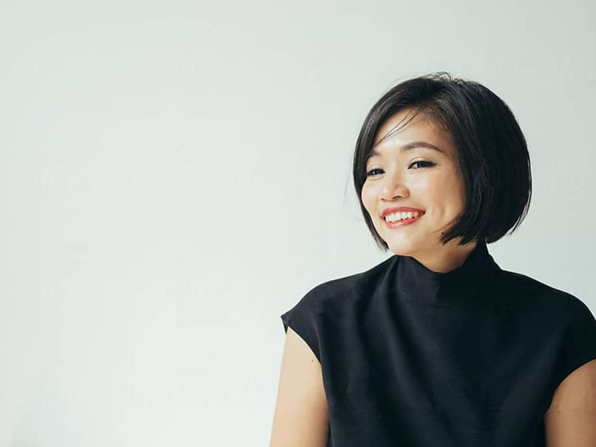 Detail Wanita Berambut Pendek Nomer 21