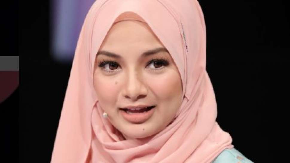Detail Wanita Berhijab Paling Cantik Nomer 43