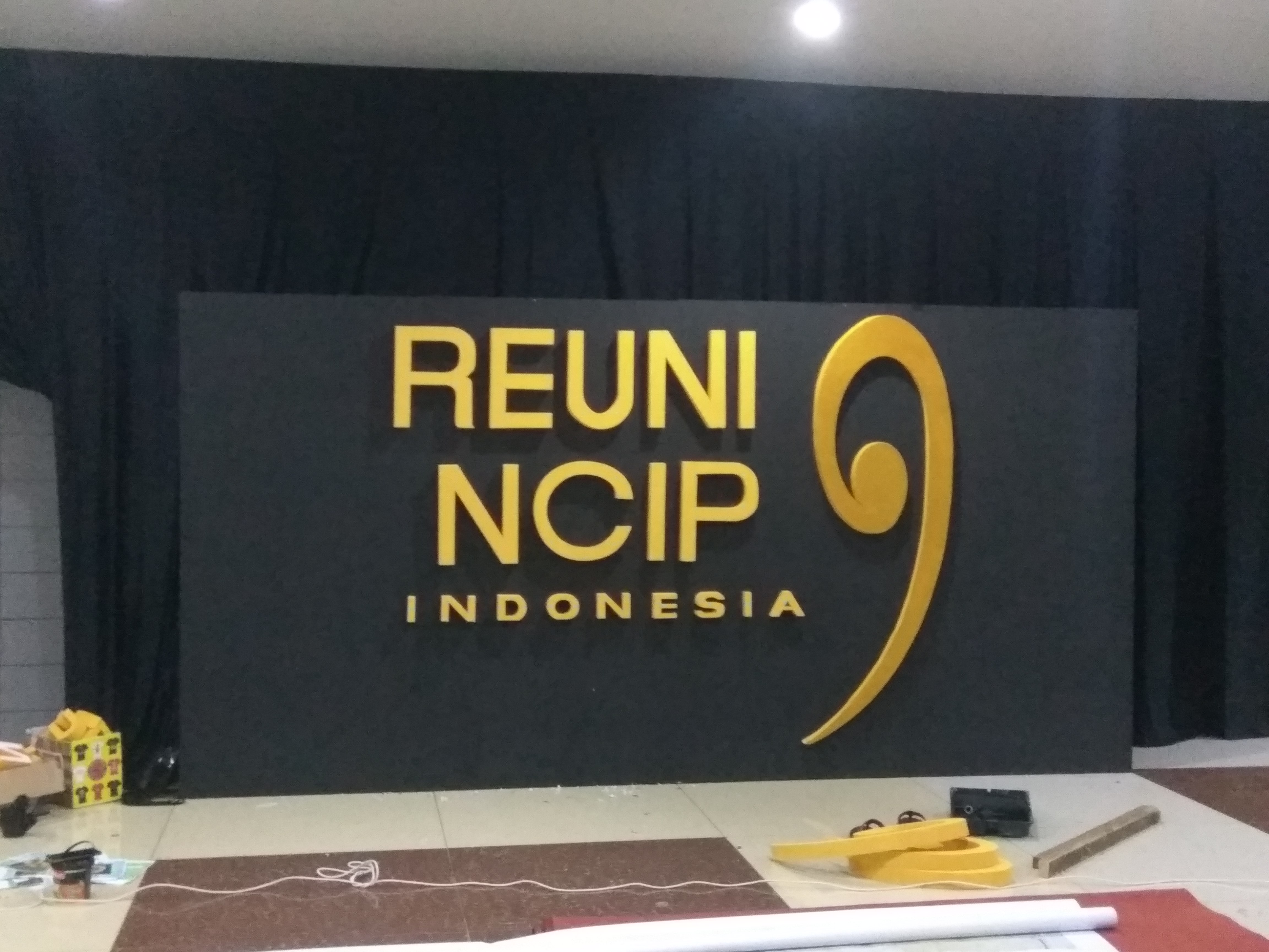 Detail Backdrop Acara Reuni Nomer 11