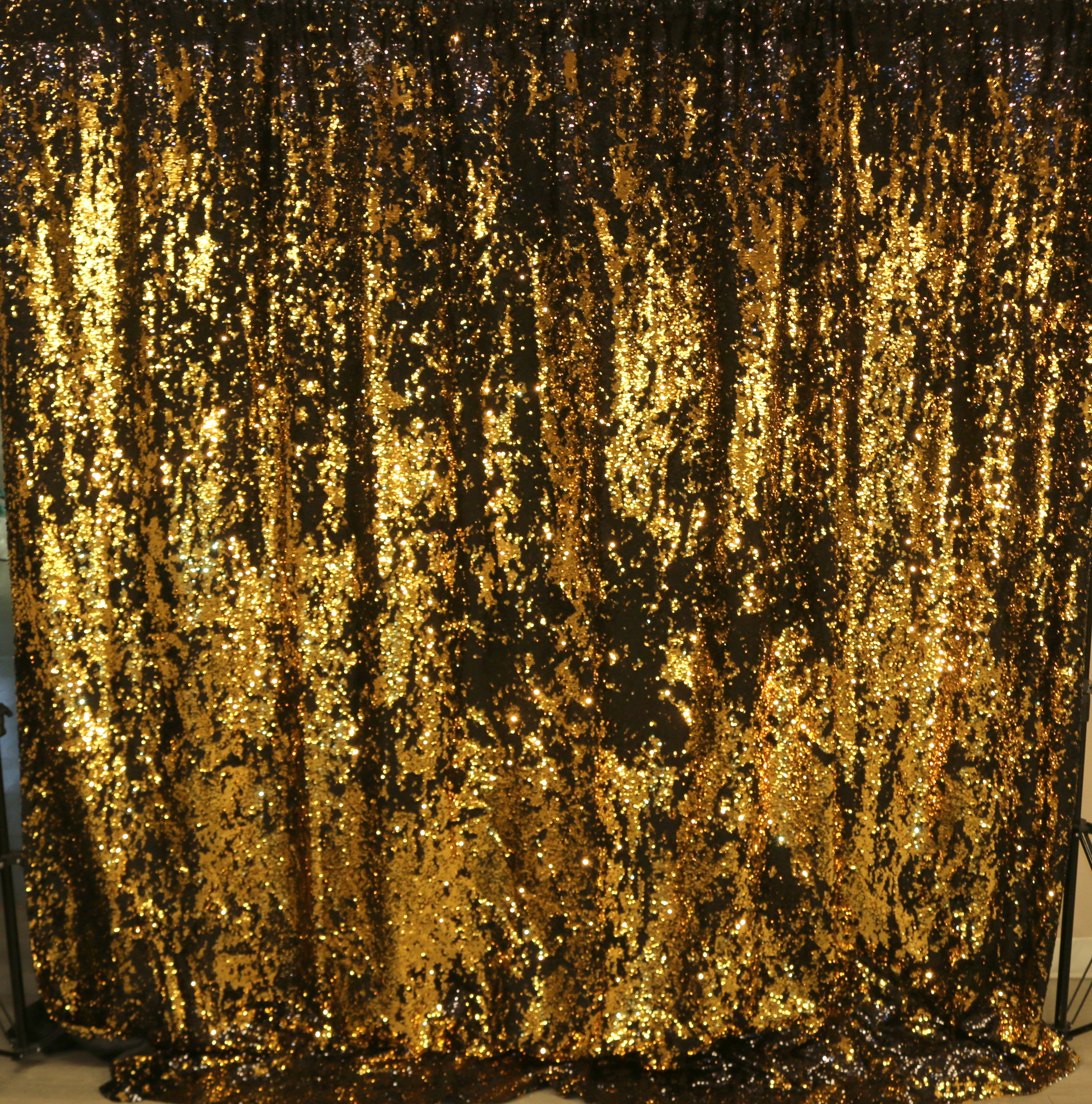 Detail Backdrop Black Gold Nomer 39